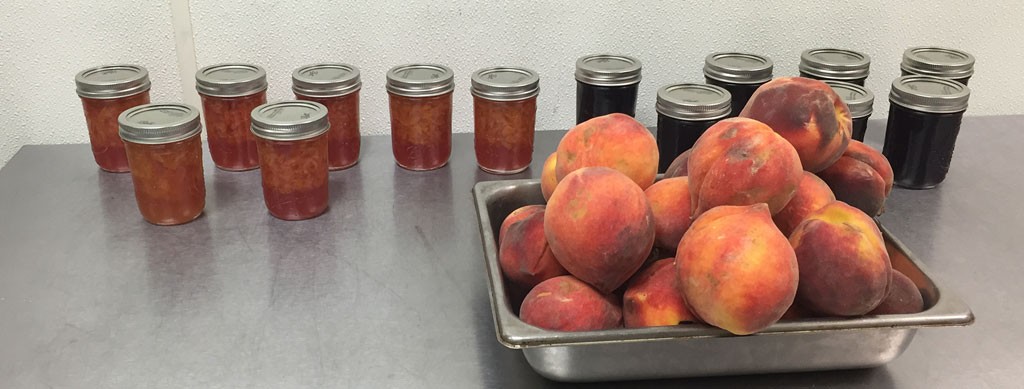 Peach and blueberry jam from Montessori Market